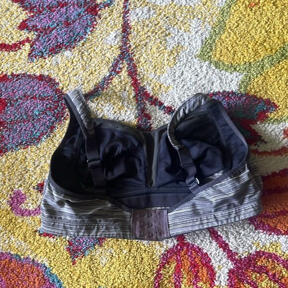 LULULEMON WOMENS TA TA TAMER BRA SIZE 36D - Picture 4 of 5